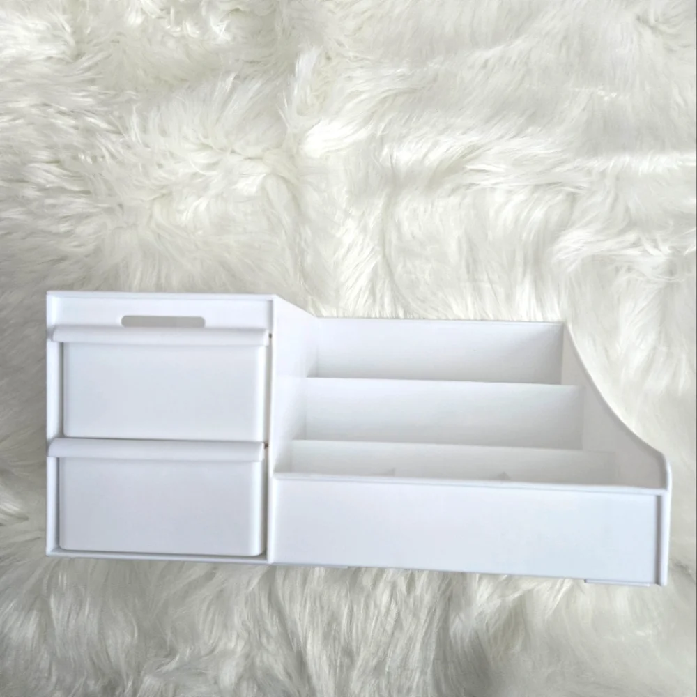 Makeup/Vanity